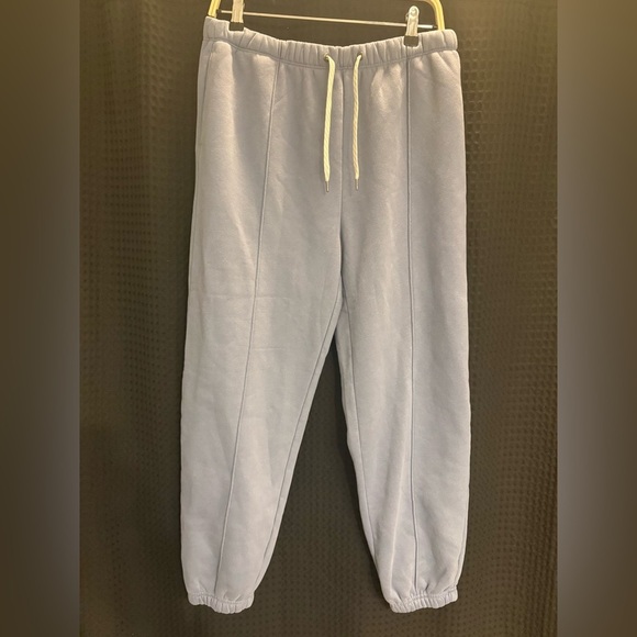 Vuori Restore Sweatpant Large Color: Blue Heron NWT - Picture 4 of 7